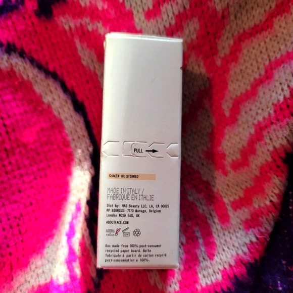 About face light lock highlighter! Brand new, in box sealed! Great product! - Picture 2 of 5